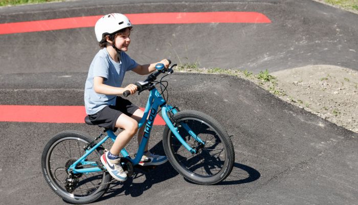 Pumptrack beim Spielplatz Auring