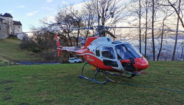 Arbeiten mit Helikopter Helikopter