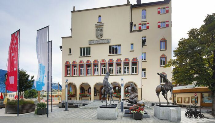 Öffnungszeiten während der Feiertage Rathaus