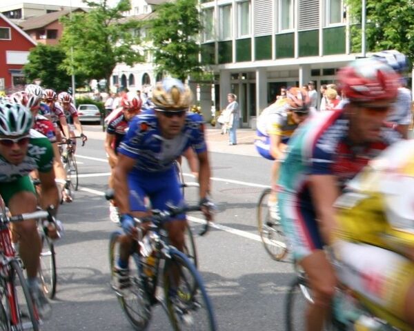 Rennradfahrer Tour de Suisse 2004 in Vaduz